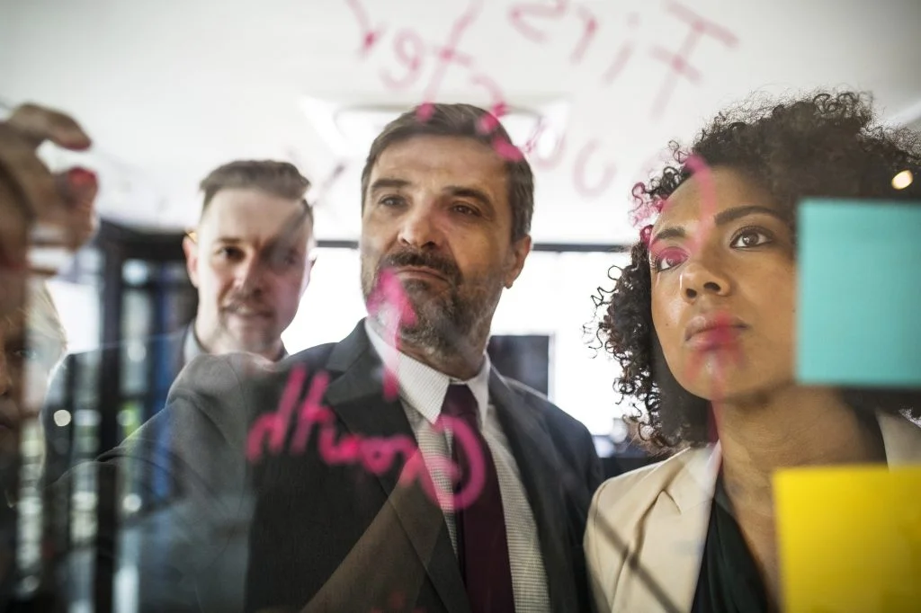 Aprendizado Escalável: sua empresa está criando borboletas ou só lagartas mais rápidas com a IA?